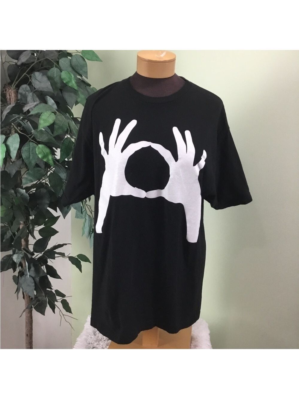 3 O 3 tultex XL short sleeve tee